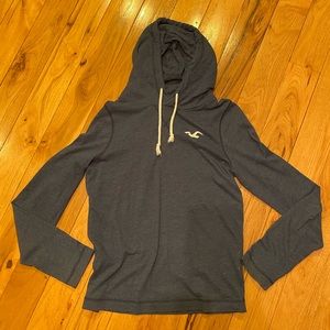 Men’s Hollister lightweight sweatshirt